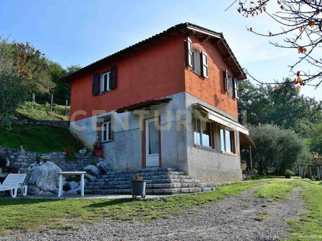 Villa a Coreglia antelminelli in Via di Gromignana, 80 - Foto 2