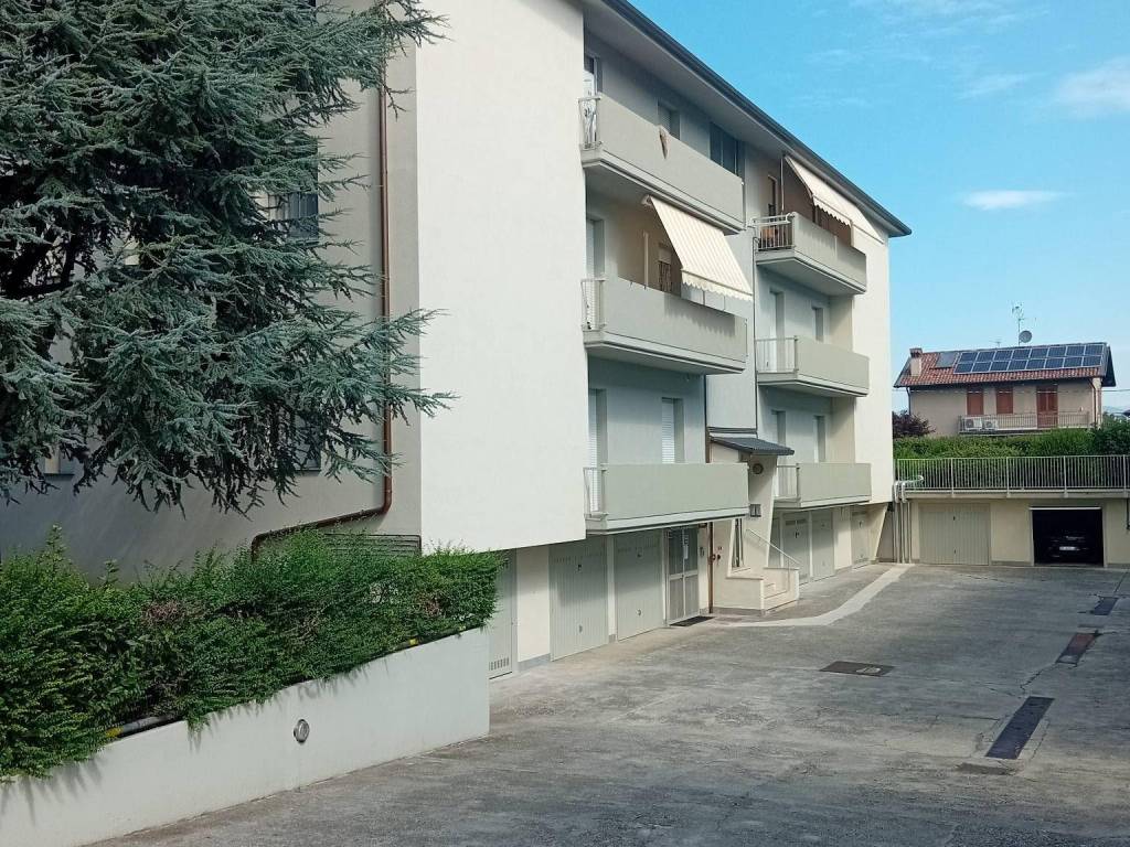 Appartamento a Cavernago in Via Giuseppe Ungaretti, 30 - Foto 2