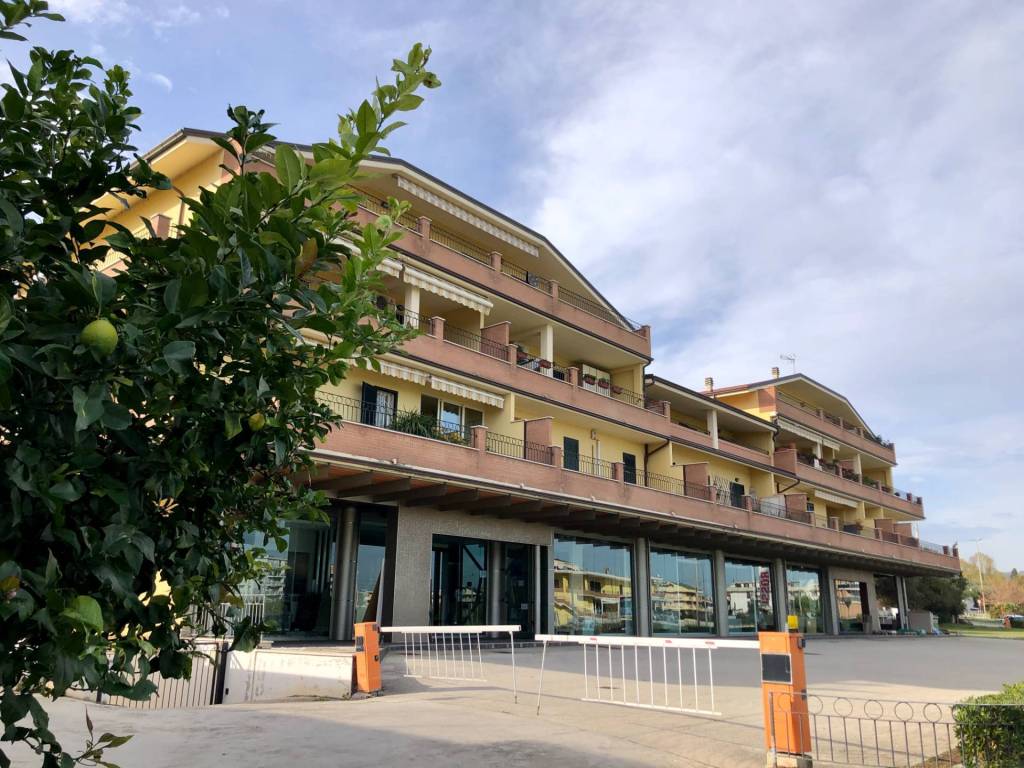Attico / mansarda a Alba adriatica in Via Nazionale Adriatica, 2 - Foto 2