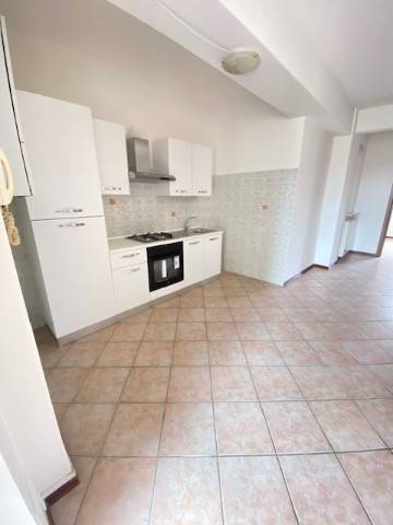 Appartamento a Novara in Via Vittorio Locchi, 1 - Foto 2