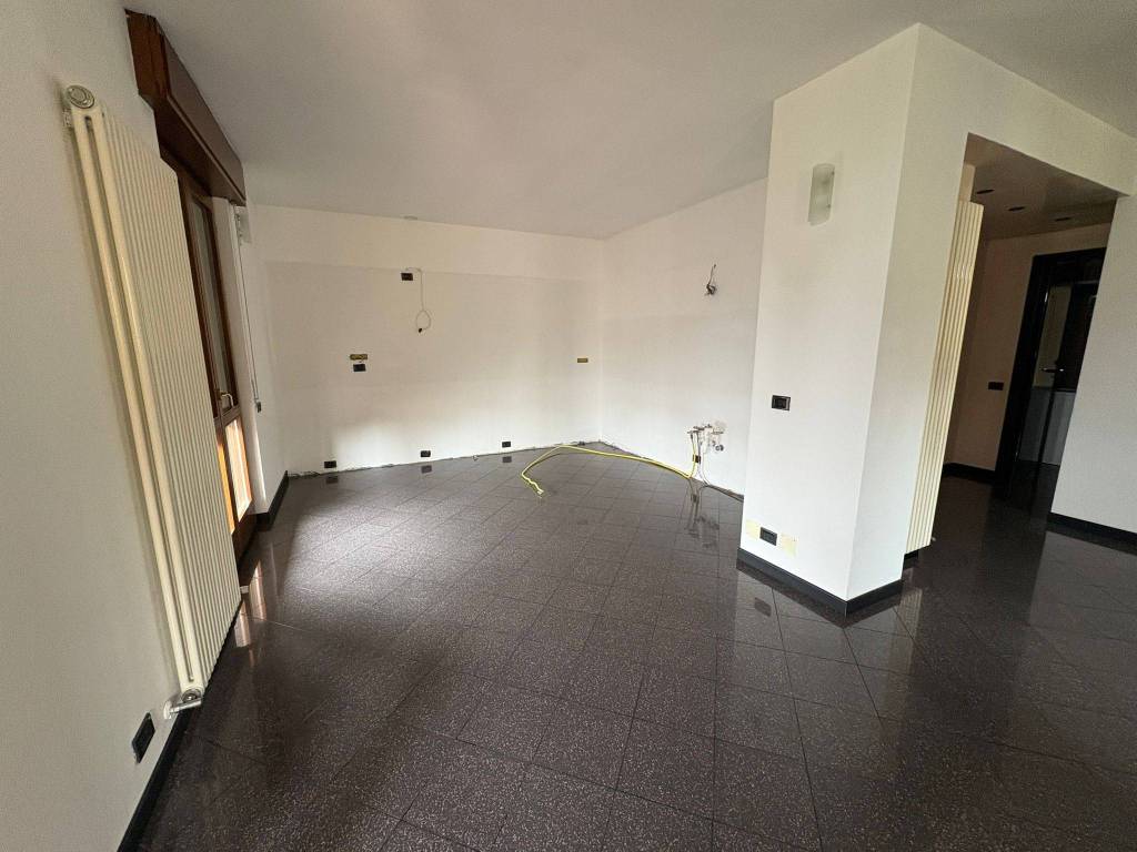 Appartamento a Faloppio in Via 4 Novembre - Foto 3
