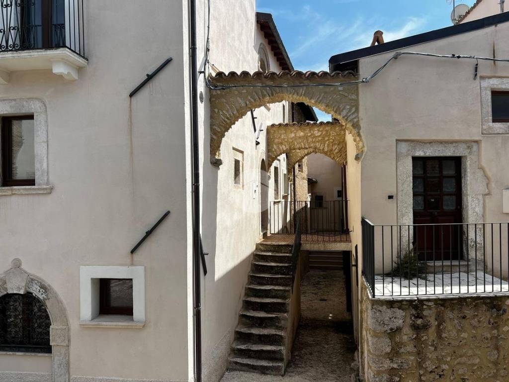 Appartamento a Navelli in Appartamento indipendente piazza vittorio emanuele - Foto 3