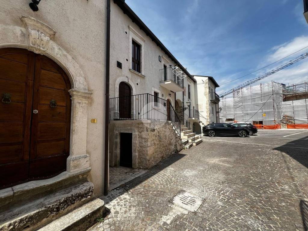 Appartamento a Navelli in Appartamento indipendente piazza vittorio emanuele - Foto 5