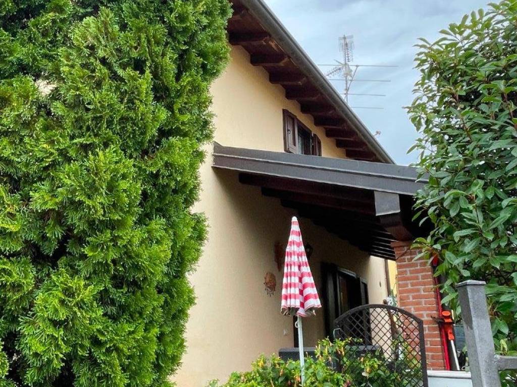 Villa a Divignano in Via Mora e Gibin - Foto 3