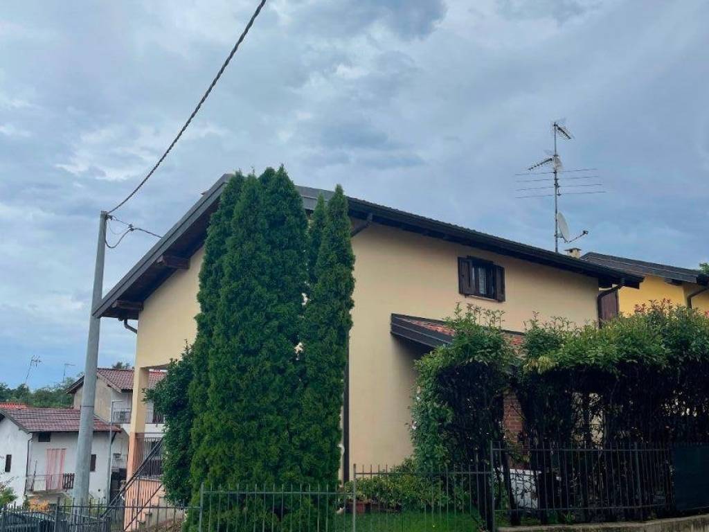 Villa a Divignano in Via Mora e Gibin - Foto 5