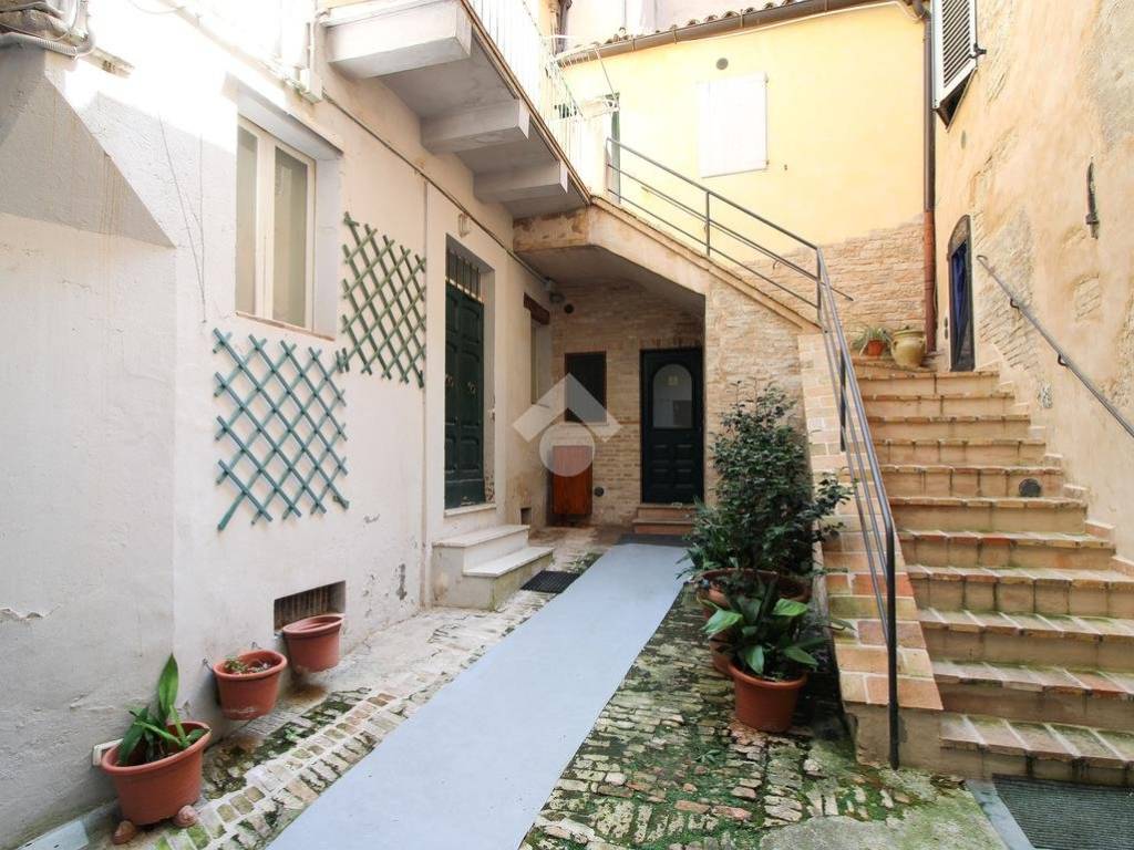 Appartamento a Fermo in Via Recanati, 19 - Foto 5