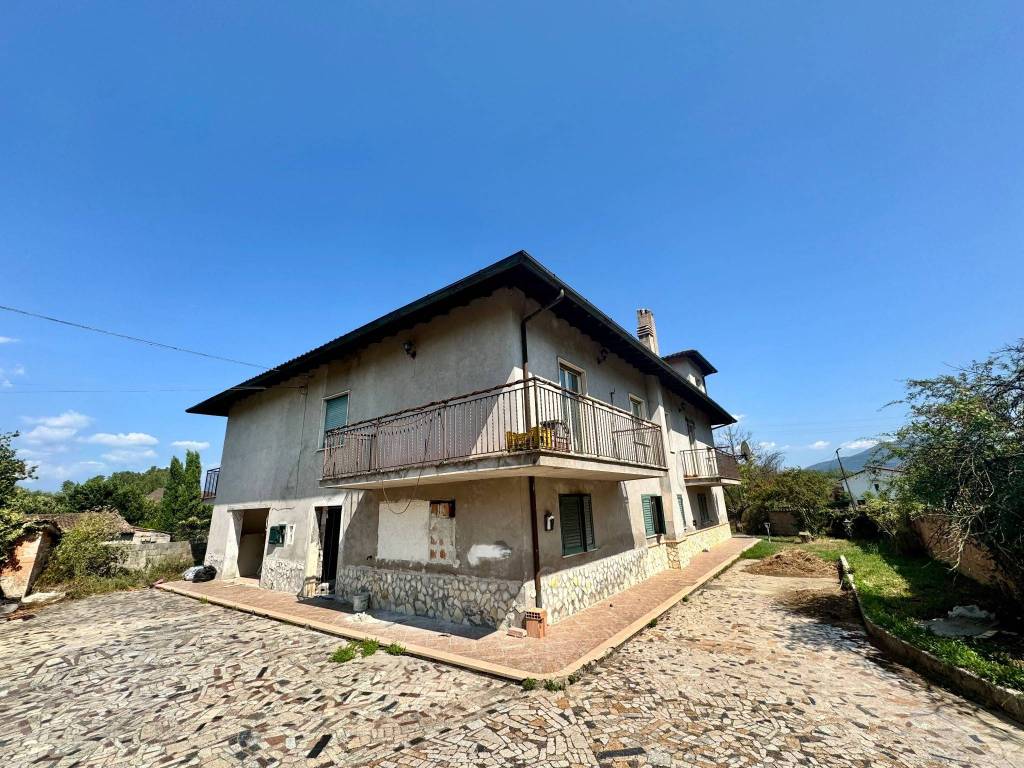Villa a Ceccano in Via Maiura - Foto 4