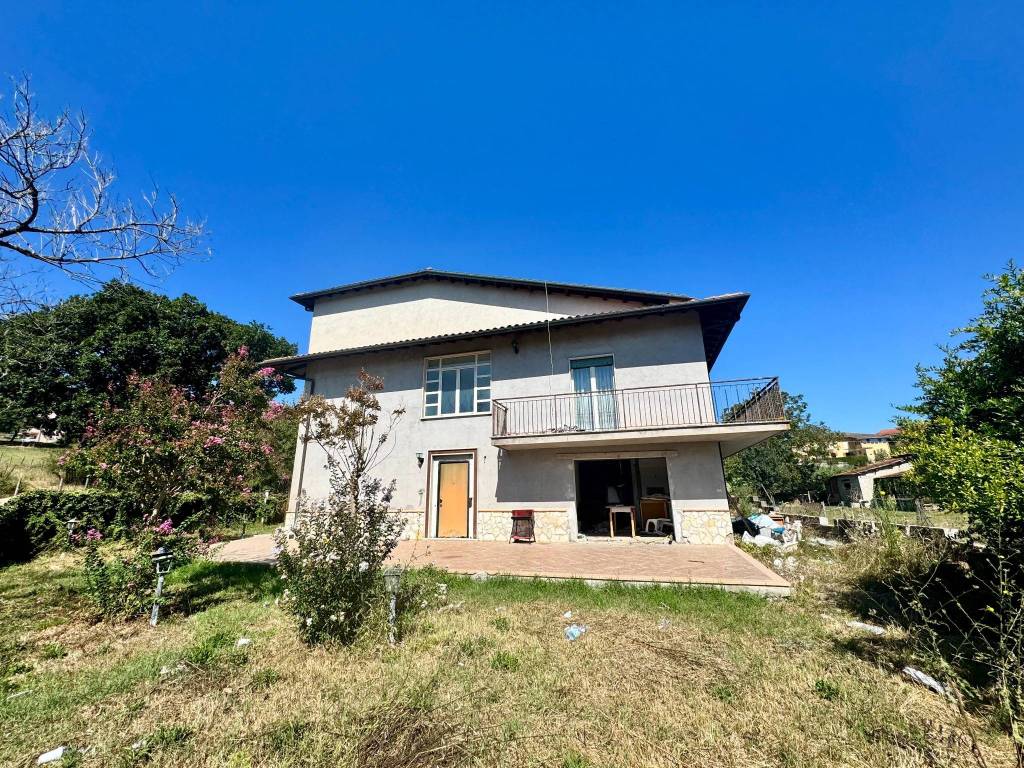 Villa a Ceccano in Via Maiura - Foto 5