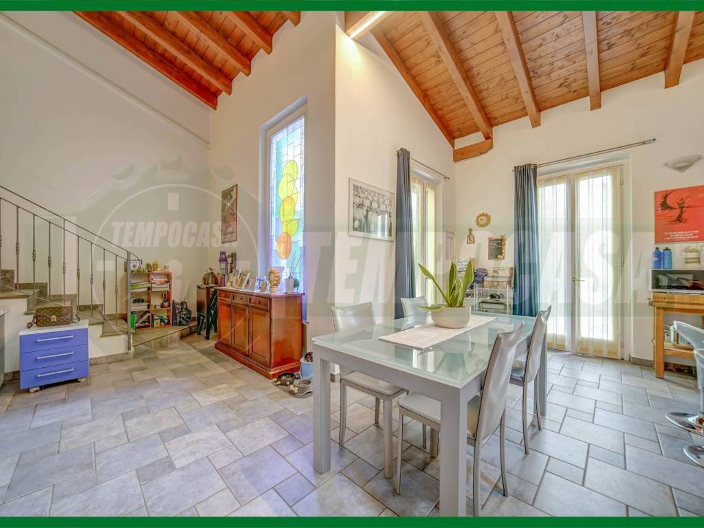 Appartamento a Samarate in PIAZZA MANTEGAZZA - Foto 3