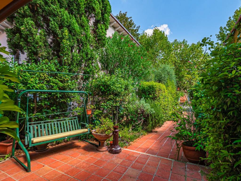 Villa a Montecatini-terme in Viale Egisto Simoncini - Foto 3