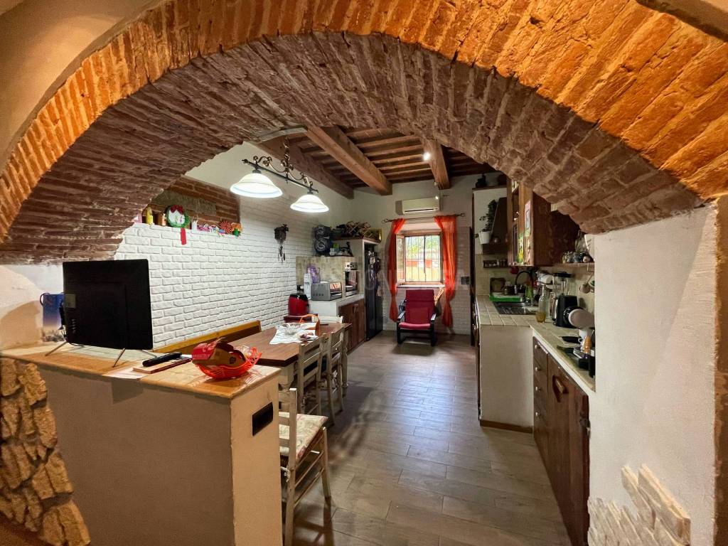 Appartamento a Poggio a caiano in Piazza Giuseppe Di Vittorio - Foto 4