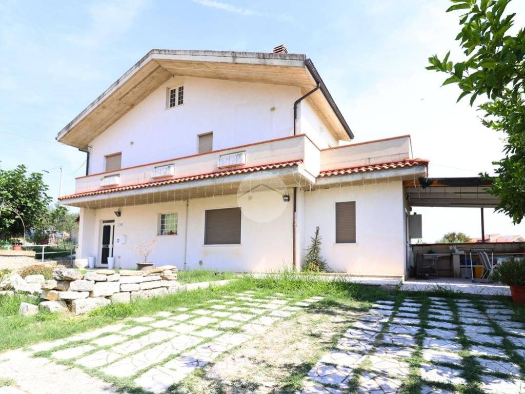 Villa a Ortona in Contrada Savini, 74 - Foto 2