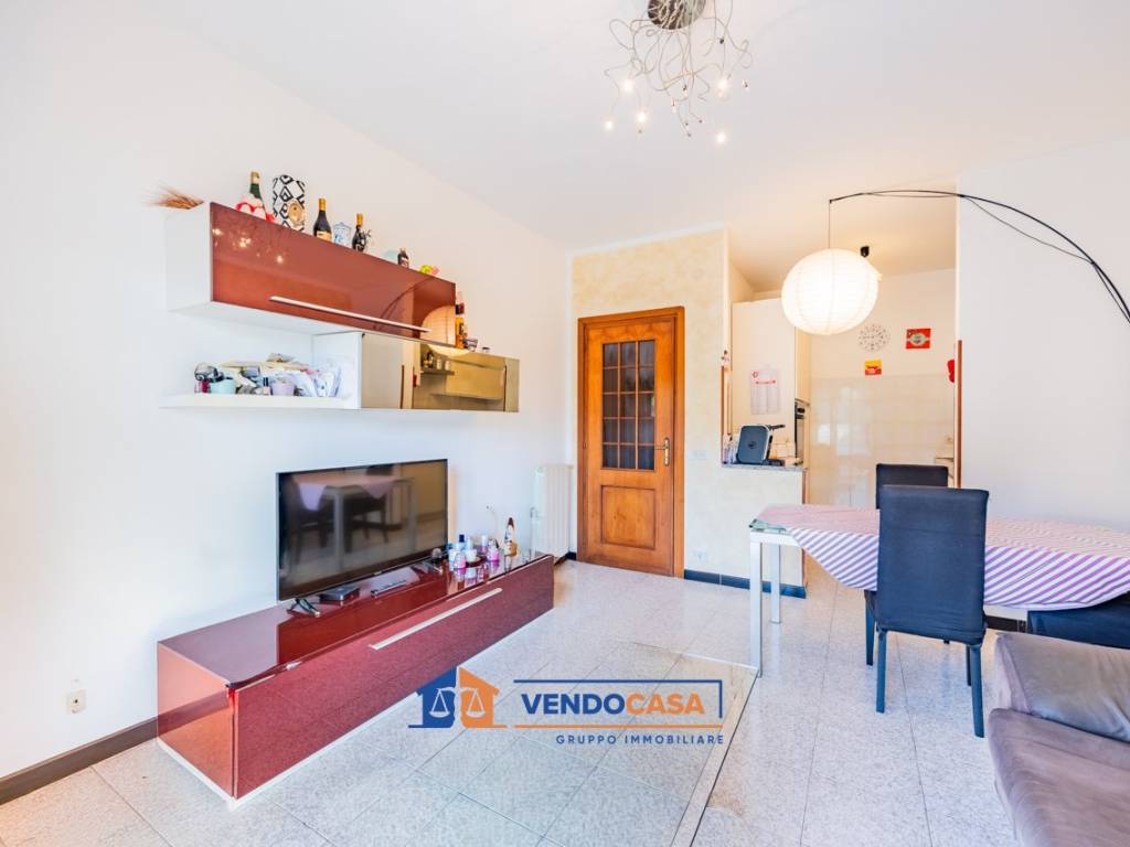 Appartamento a Vado ligure in Via Piave - Foto 5