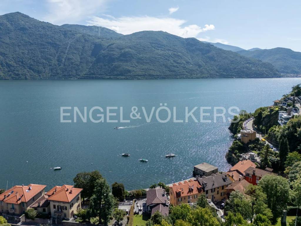 Villa a Cannobio in Via Domenico Uccelli, 17 - Foto 2
