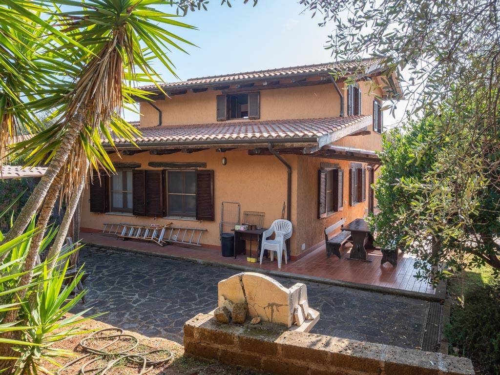 Villa a Orbetello in Via Primo Marcelli - Foto 3