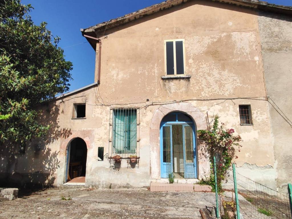 Rustico / casale a Avellino in Contrada Chiaira - Foto 2