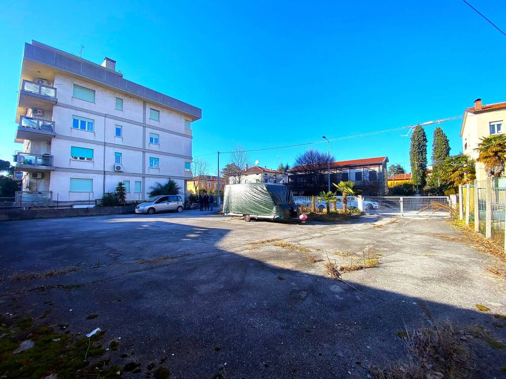 Palazzo / stabile a Udine in Via Luigi Colussi, 3 - Foto 4