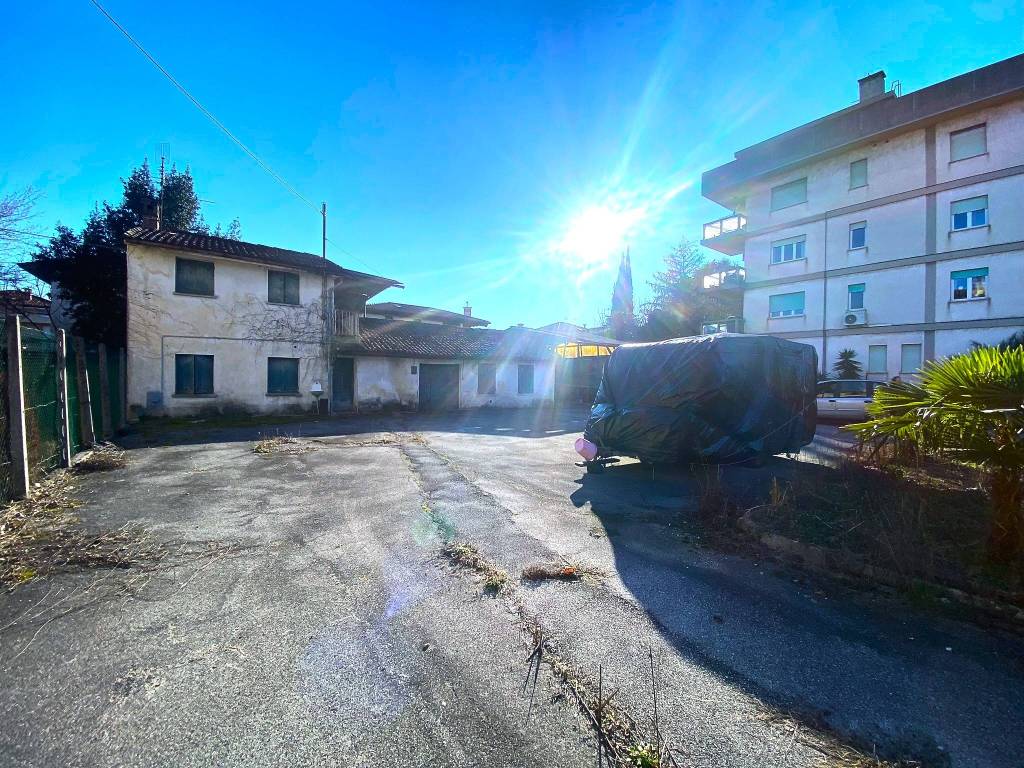 Palazzo / stabile a Udine in Via Luigi Colussi, 3 - Foto 5