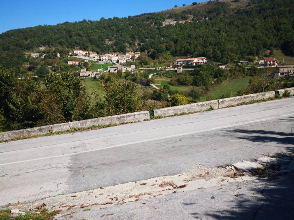 Casa indipendente a Castelpetroso in Via Fiaschi - Foto 3