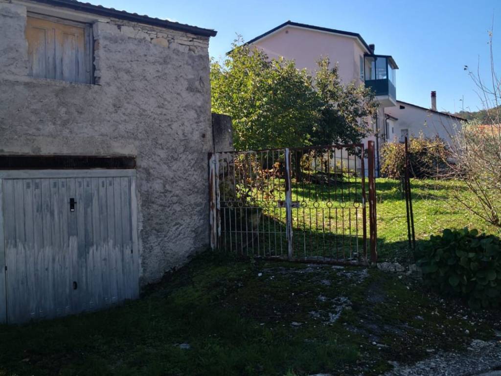 Casa indipendente a Castelpetroso in Via Fiaschi - Foto 4