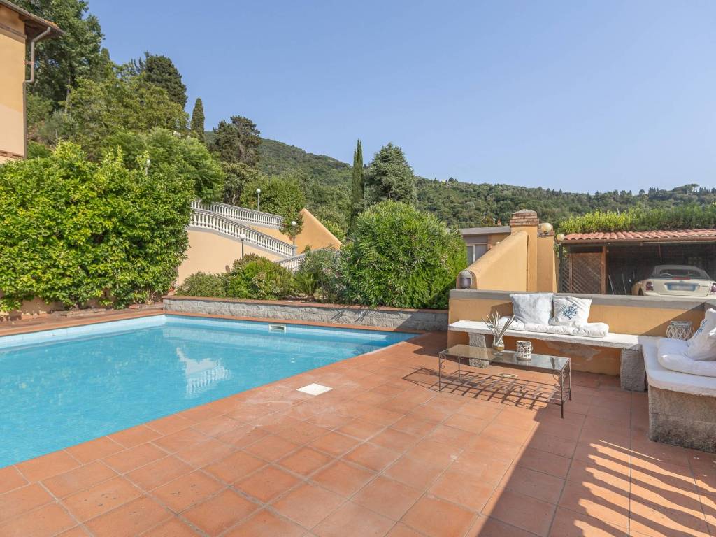 Villa a San giuliano terme in Via Statale Abetone, 82 - Foto 4