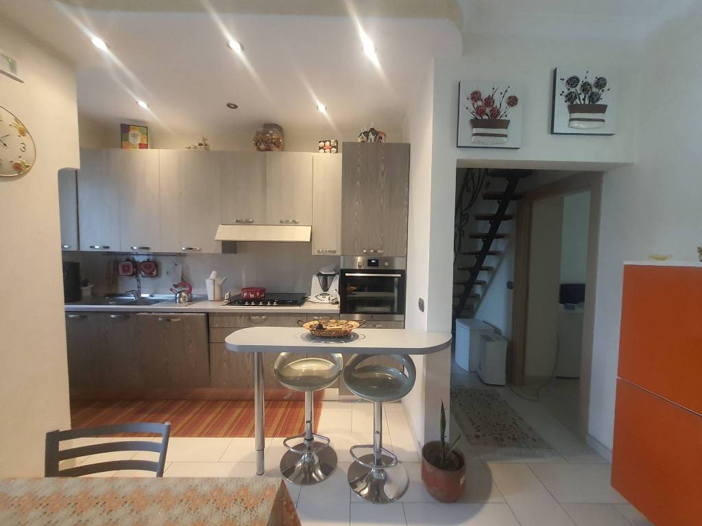 Appartamento a Vibo valentia in Via Pasquale Buccarelli, 23 - Foto 4