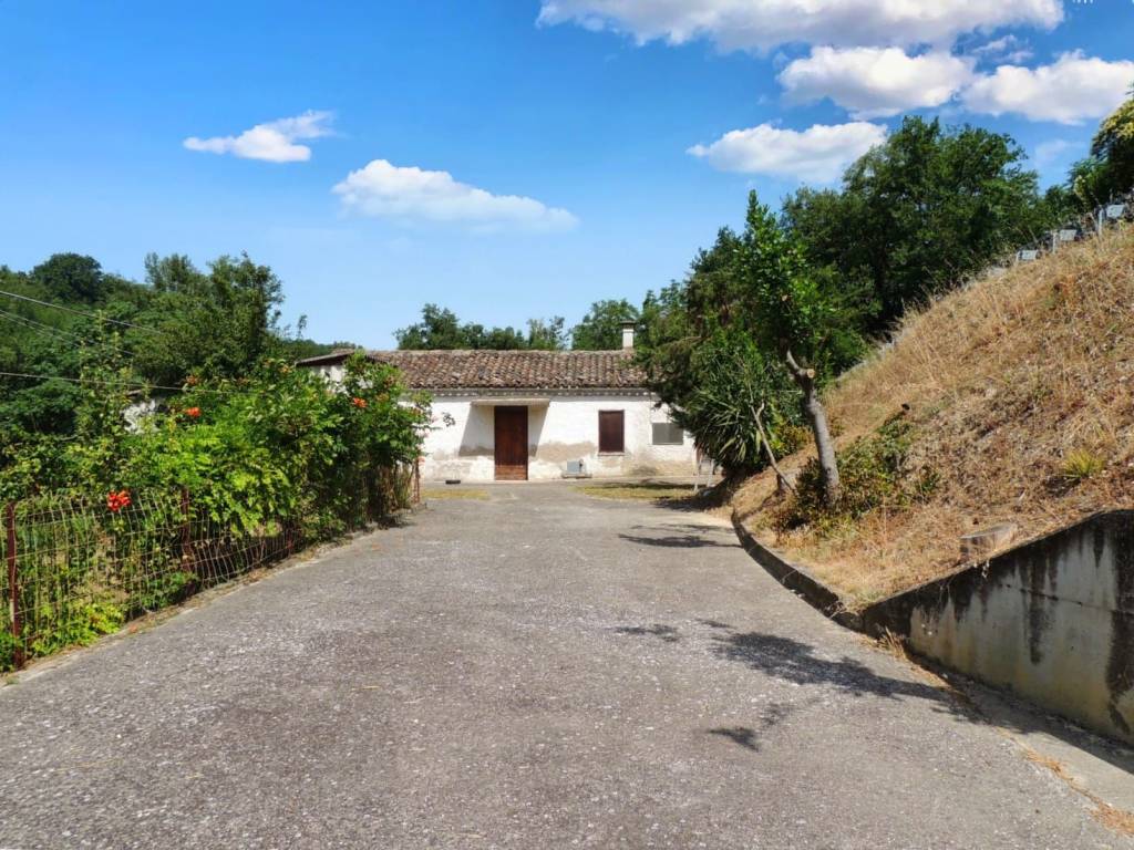 Rustico / casale a Manoppello in Contrada Vallone - Foto 5