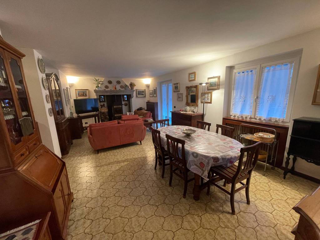 Villa a Santa maria maggiore in Via Vittorio Veneto, 17 - Foto 5