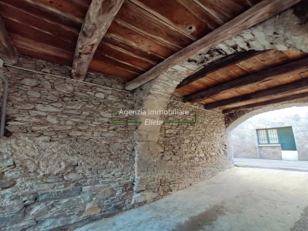 Casa indipendente a Gignese in Via Iv Novembre, 23 - Foto 2