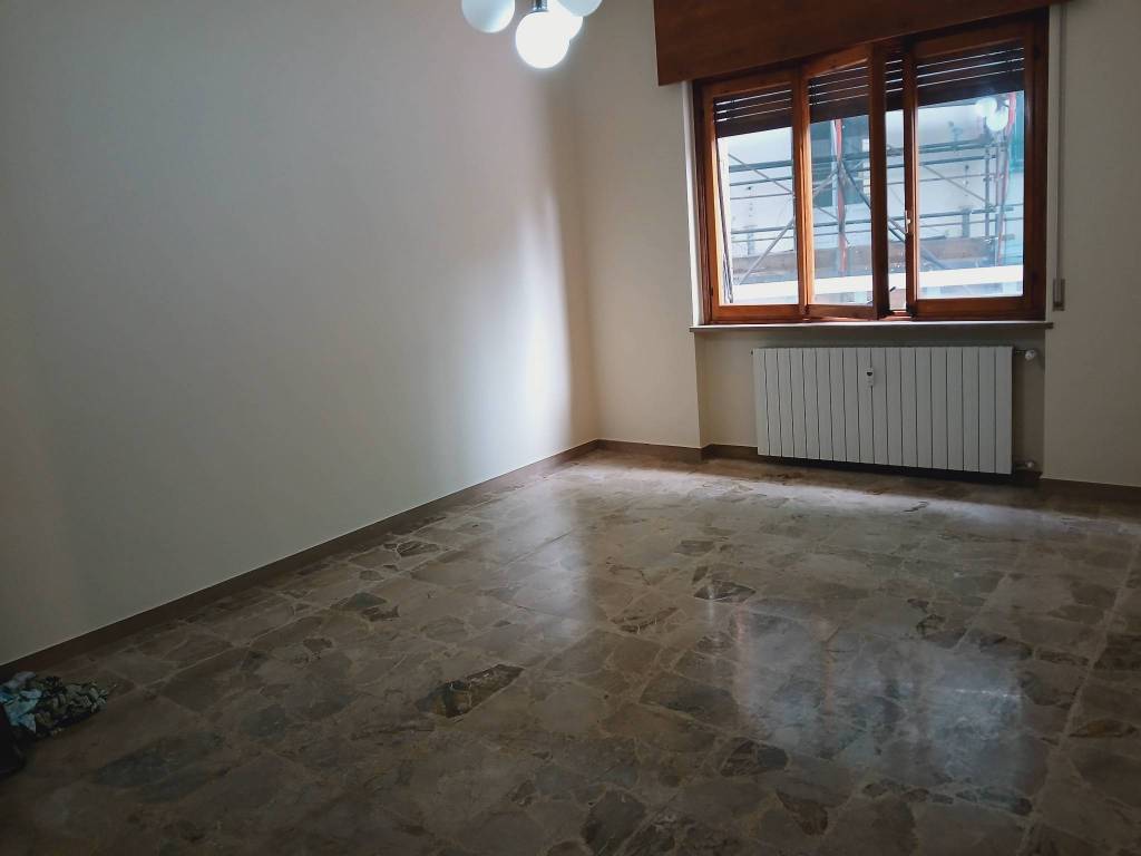 Appartamento a Acqui terme in Piazza Giacomo Matteotti - Foto 4