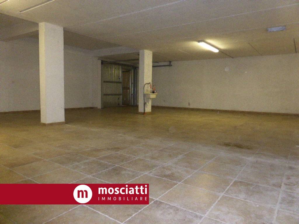 Box / garage a Matelica in Via Francesco Nuzi - Foto 3