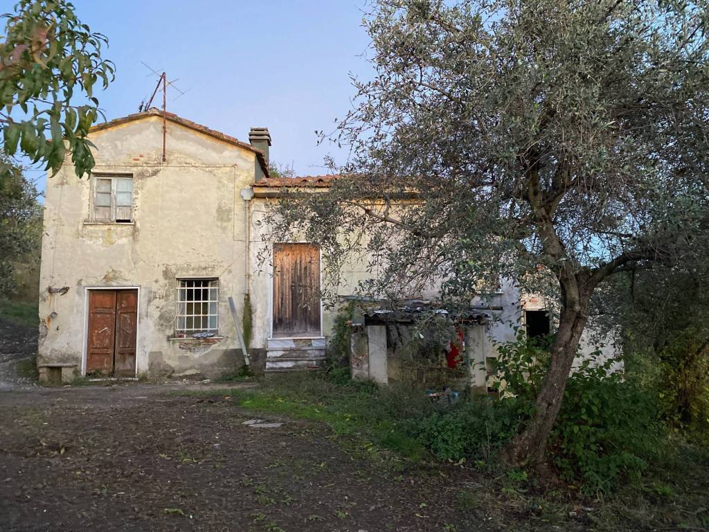 Rustico / casale a Sarzana in Via Ghigliolo Alto, 17 - Foto 2