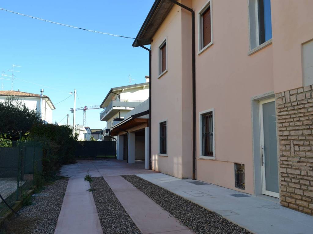 Villa a Villafranca di verona in Via Giacomo Matteotti, 6 - Foto 5