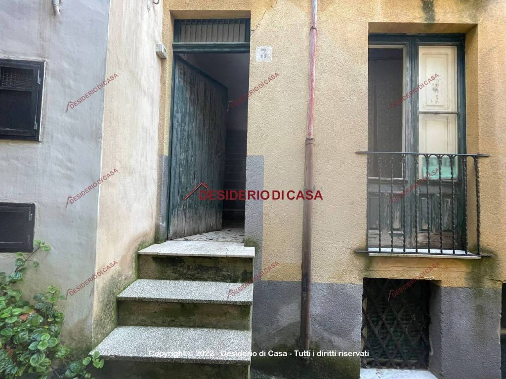Casa indipendente a Pollina in Vicolo Alessandro Volta, 7 - Foto 2