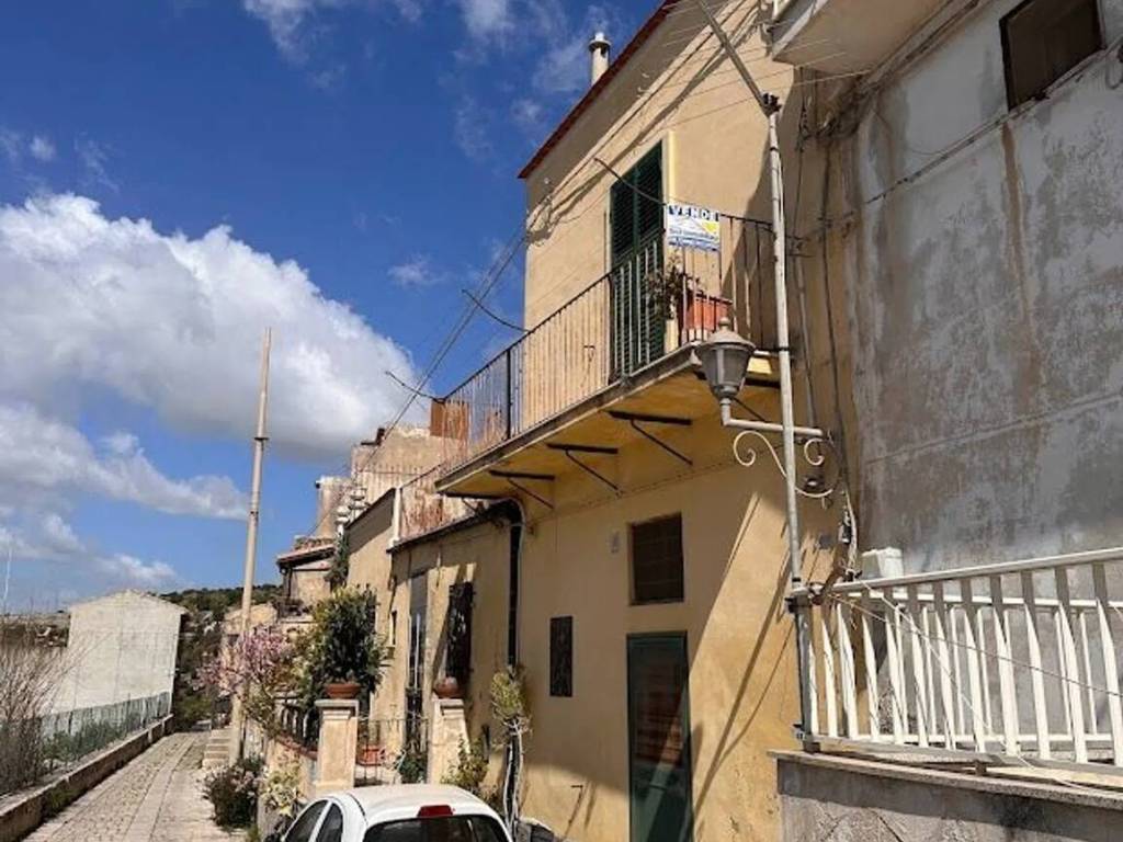 Villa a Modica in Via Santa Lucia, 46 -/48 - Foto 3