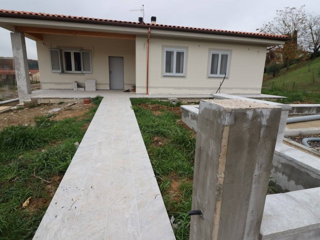 Casa indipendente a Bucine in Via della Costituzione - Foto 2