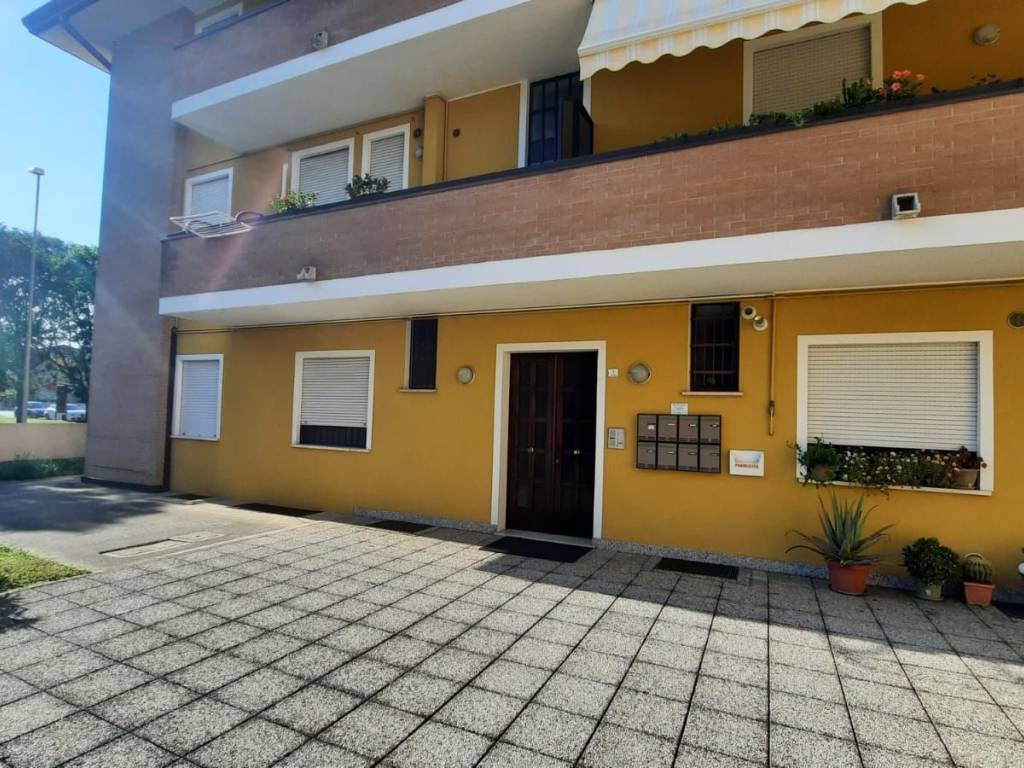 Appartamento a Rovigo in Via Tito Poggi, 1 - Foto 2