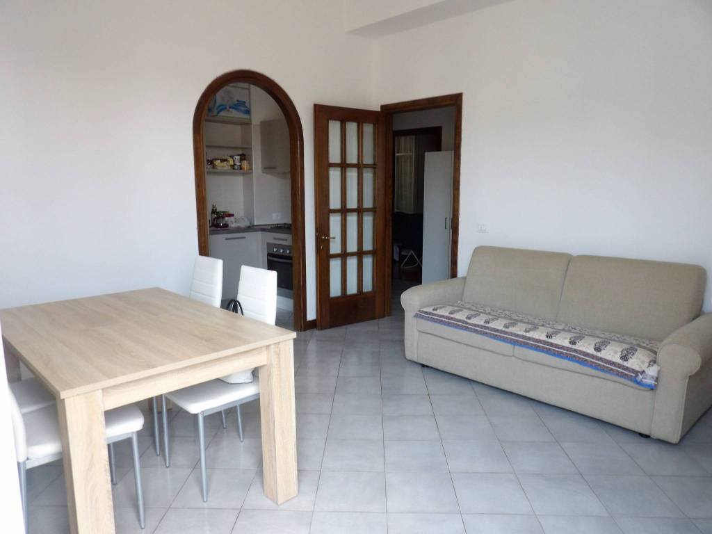 Appartamento a Stresa in Via Giacomo Filippo Bolongaro, 12 - Foto 3