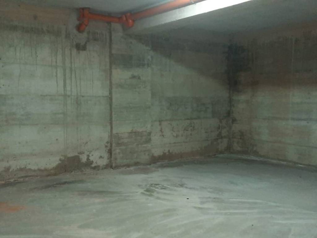 Box / garage a Maddaloni in Via Caudina - Foto 5