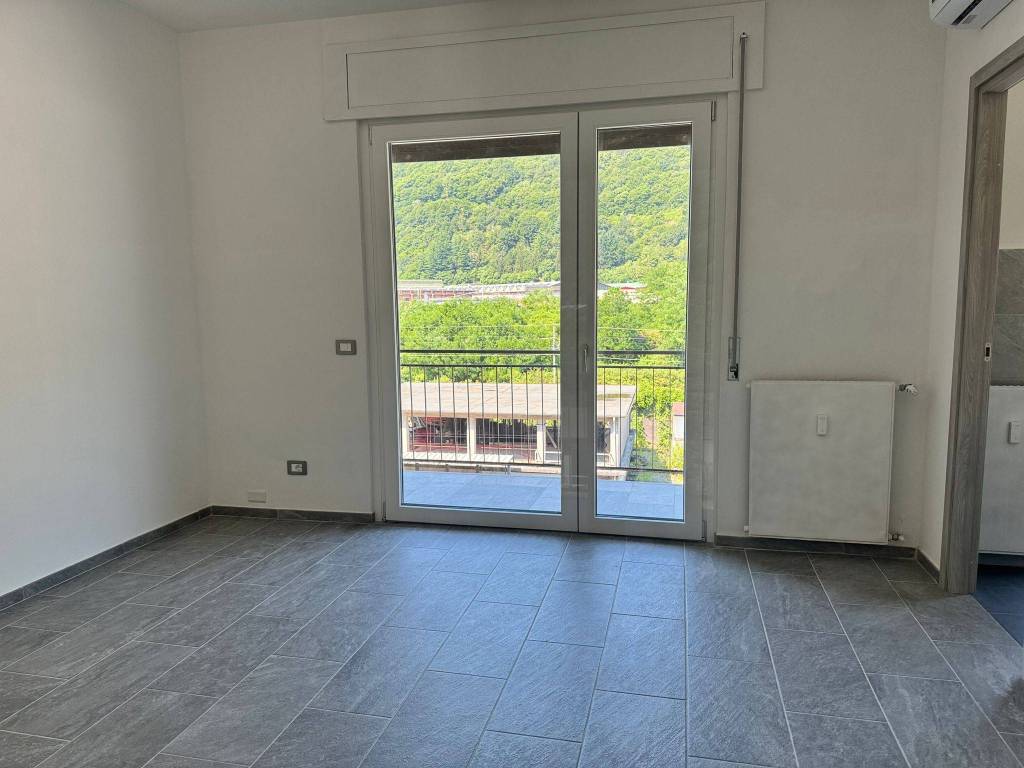 Appartamento a Omegna in Via 4 Novembre - Foto 4