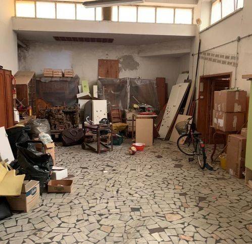 Box / garage a Avellino in Via De Guglielmo - Foto 4