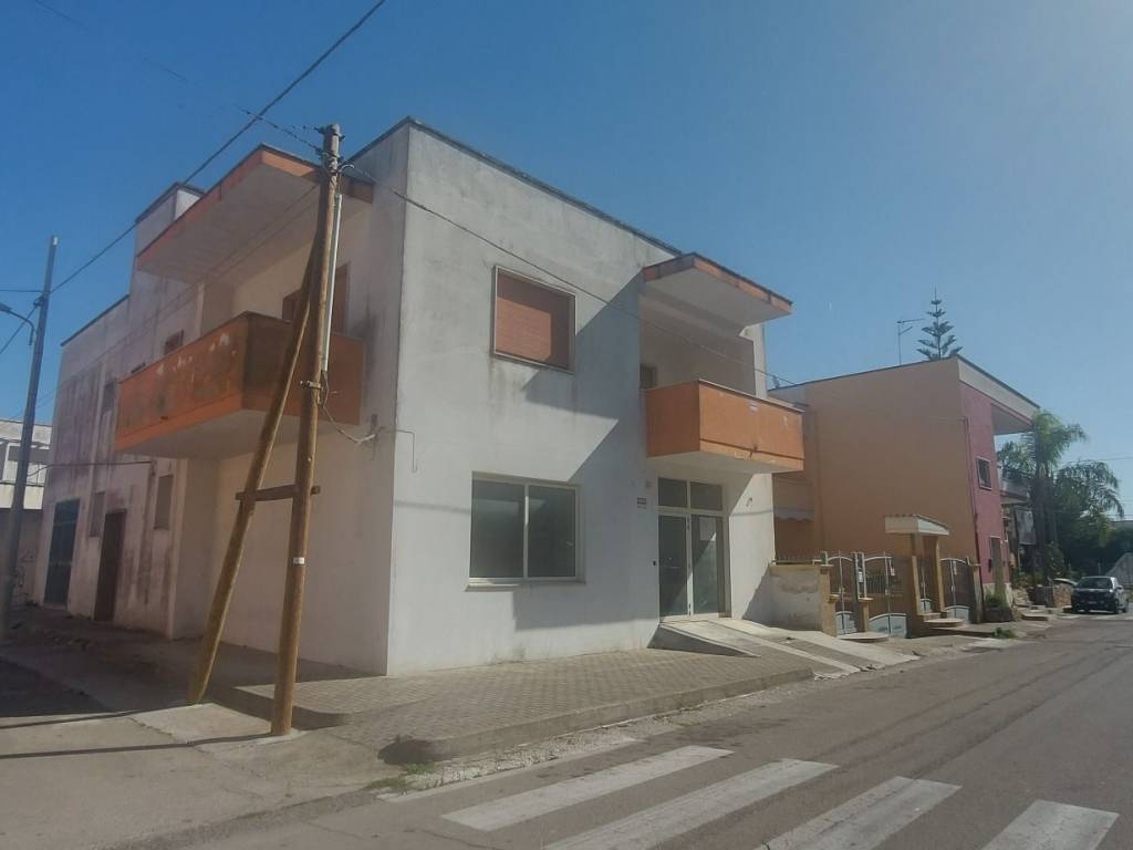 Palazzo / stabile a Melendugno in Via Pietro Mascagni, 1 - Foto 2