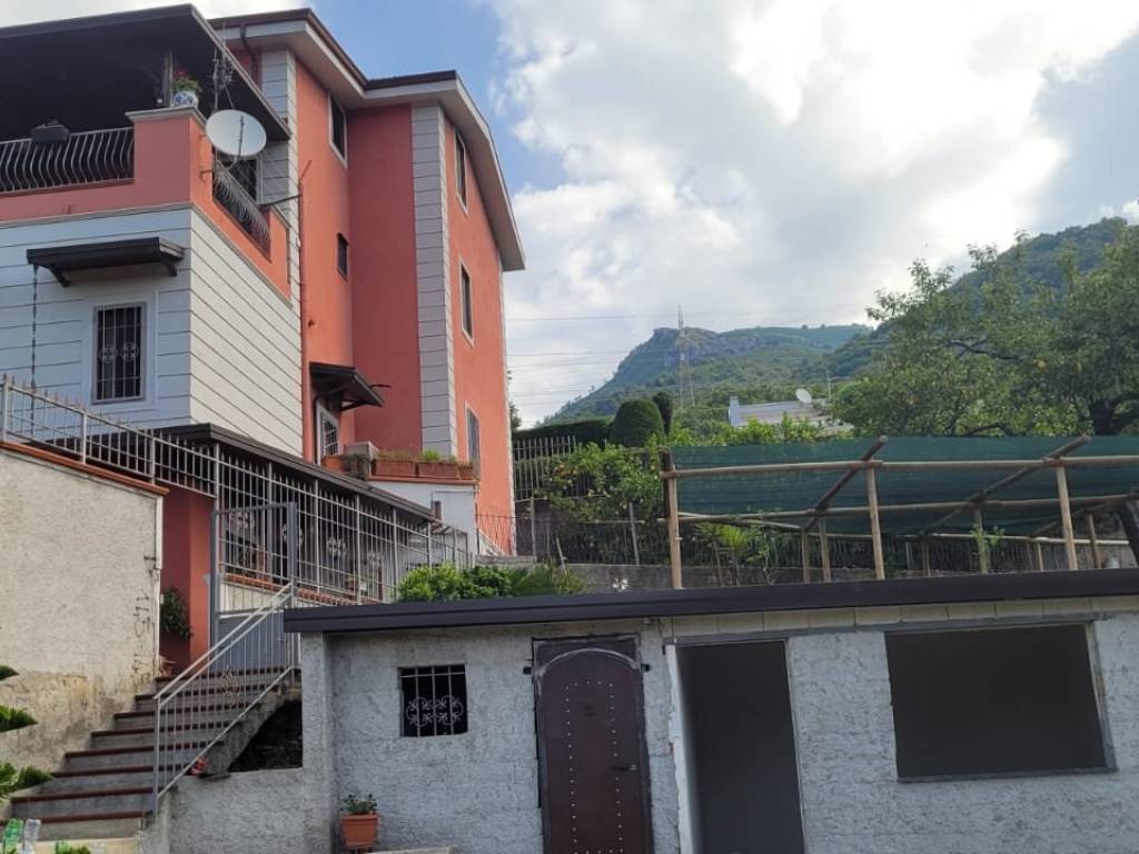 Villa a Salerno in Via Cappelle Superiori - Foto 3