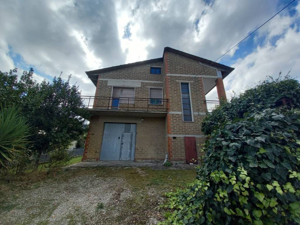 Casa indipendente a Castiglione del lago - Foto 2