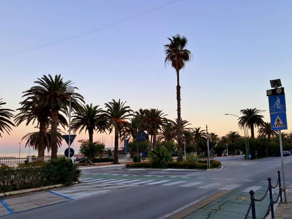 Palazzo / stabile a San benedetto del tronto - Foto 2
