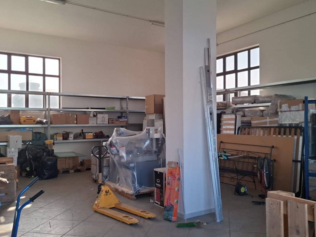 Immobile a Bellizzi in Via del Commercio - Foto 2