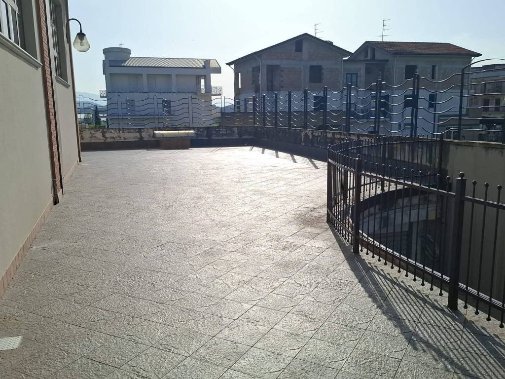 Immobile a Bellizzi in Via del Commercio - Foto 3