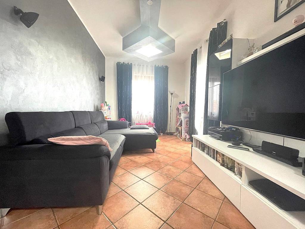 Appartamento a Caramagna piemonte in Vicolo Santa Ida - Foto 4