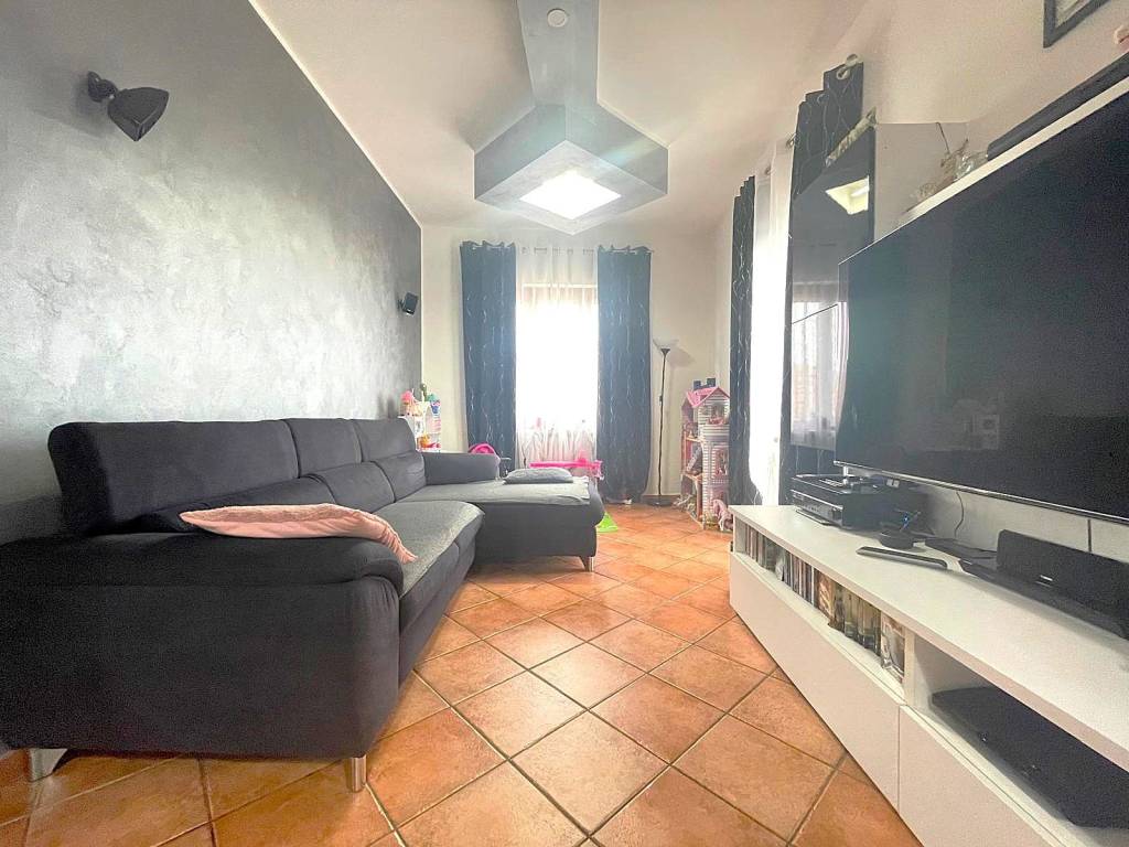Appartamento a Caramagna piemonte in Vicolo Santa Ida - Foto 5