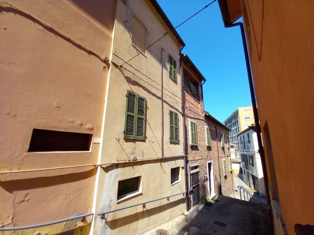 Casa indipendente a Osimo in Via Macelli - Foto 4